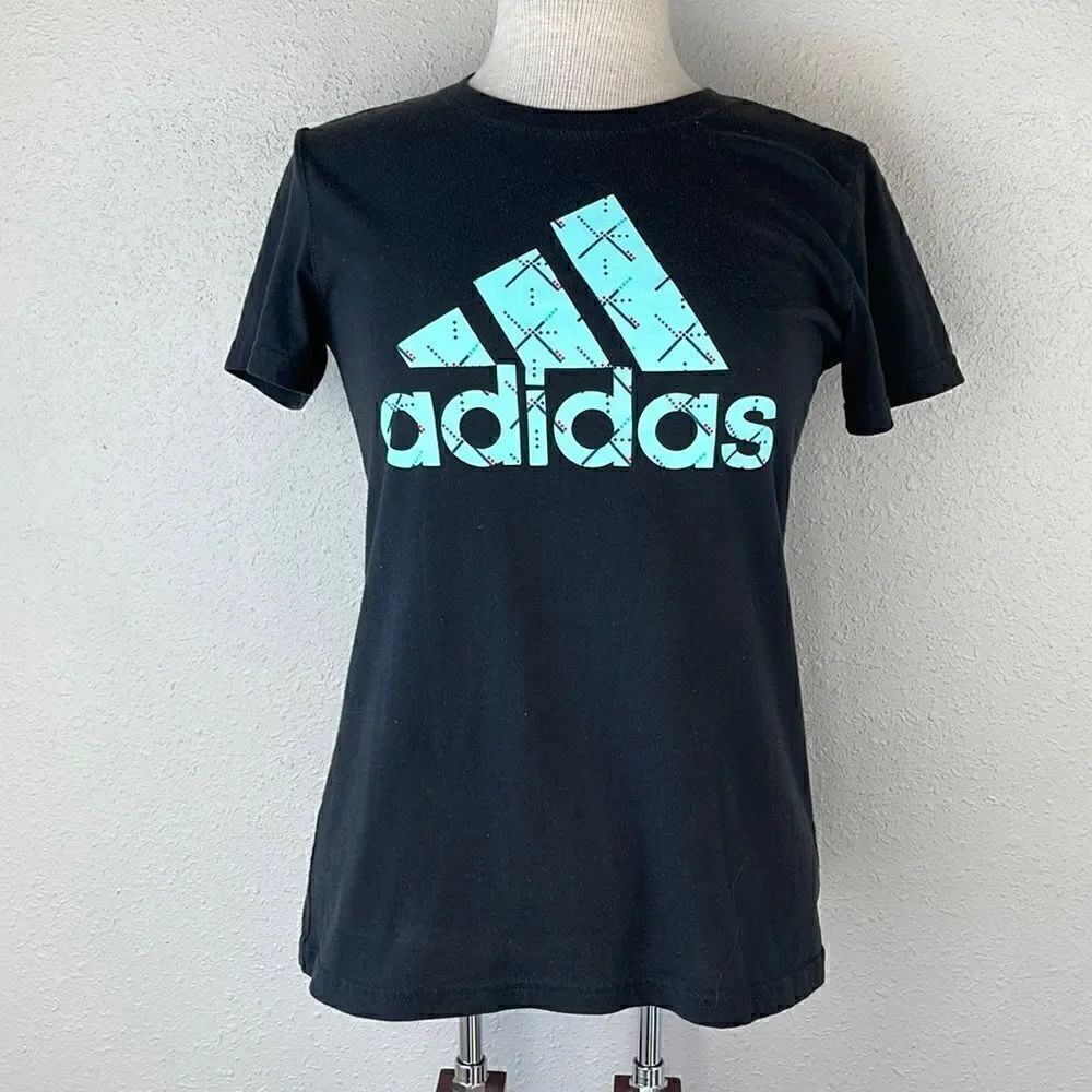 Adidas Short Sleeve T-Shirt Size S